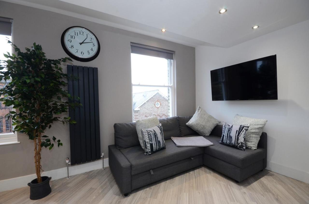 Apartment Priory Street 4